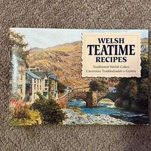Welsh teatime recipe little booklet with 44 recipes.